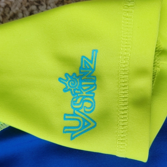 2/$20 UV Skinz rashguard, 3T - Picture 3 of 4